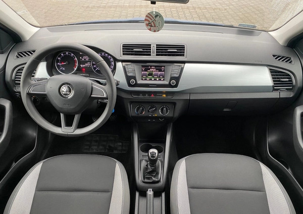 Skoda Fabia cena 38000 przebieg: 153364, rok produkcji 2018 z Kalisz małe 436
